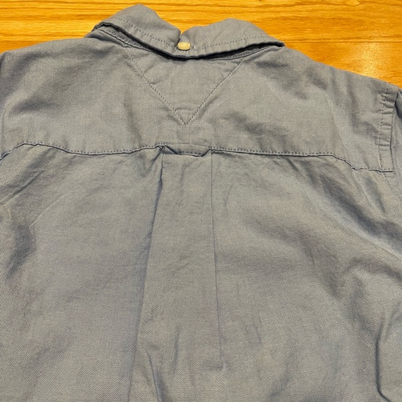 Tommy Hilfiger long sleeve button down shirt size 4-5 (xs) - Picture 3 of 7